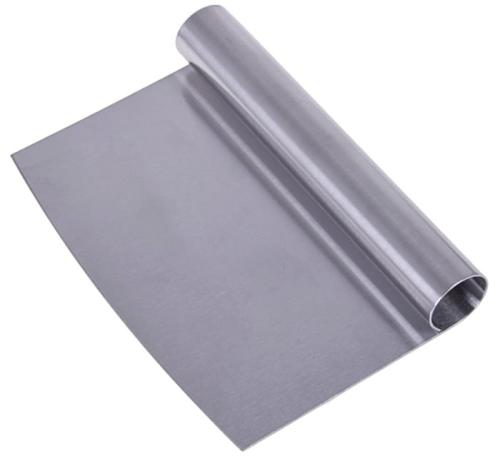 Krajacz do ciasta  klusek metalowy z zaokrąglonym ostrzem 15cm  stal nierdzewna-144028943d9af9d11ebe65f80675030f