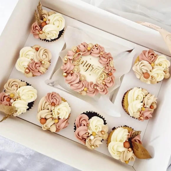 Pudełko na Bento Box XL 33x26x13cm biało-transparentne na muffiny i torcik-1462ff5a9cd2c4eeaa7027134a4b6cec