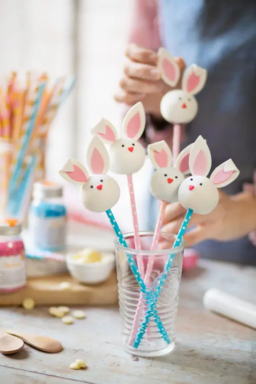 25b1585_cakepops_bunny_low (1).jpg