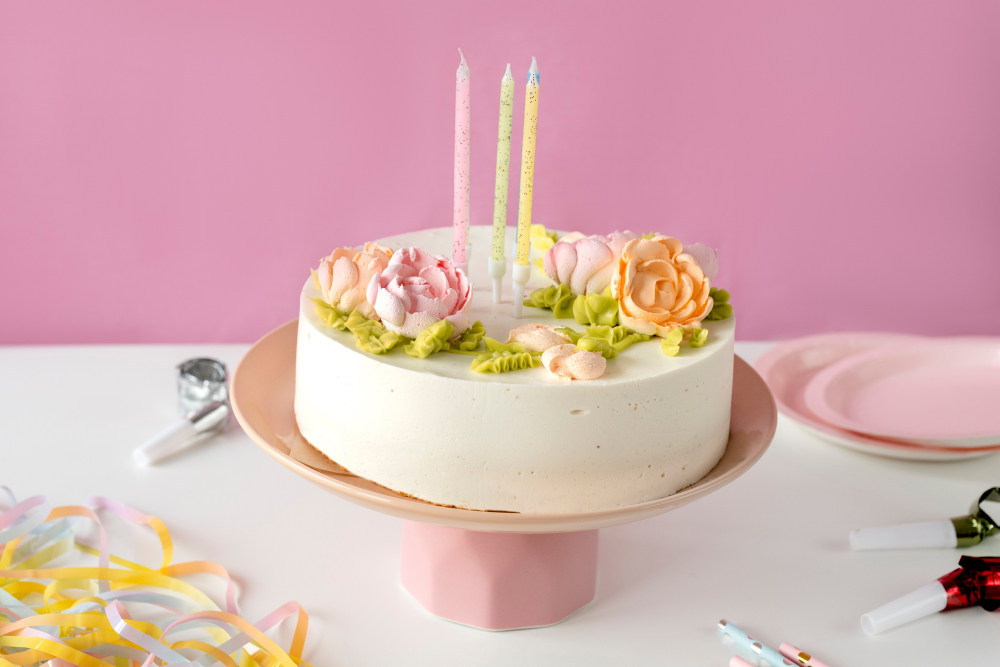Słodkie świętowanie – najlepsze przepisy na tort urodzinowy